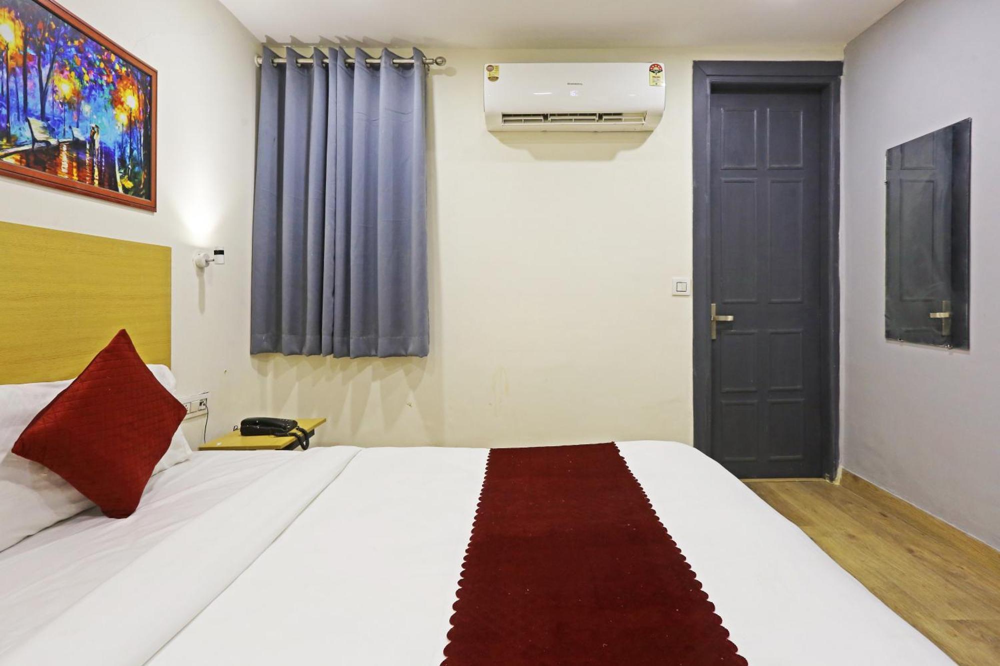 Hotel Twamev Residency Uttam Nagar Couple Friendly Delhi  Exterior photo