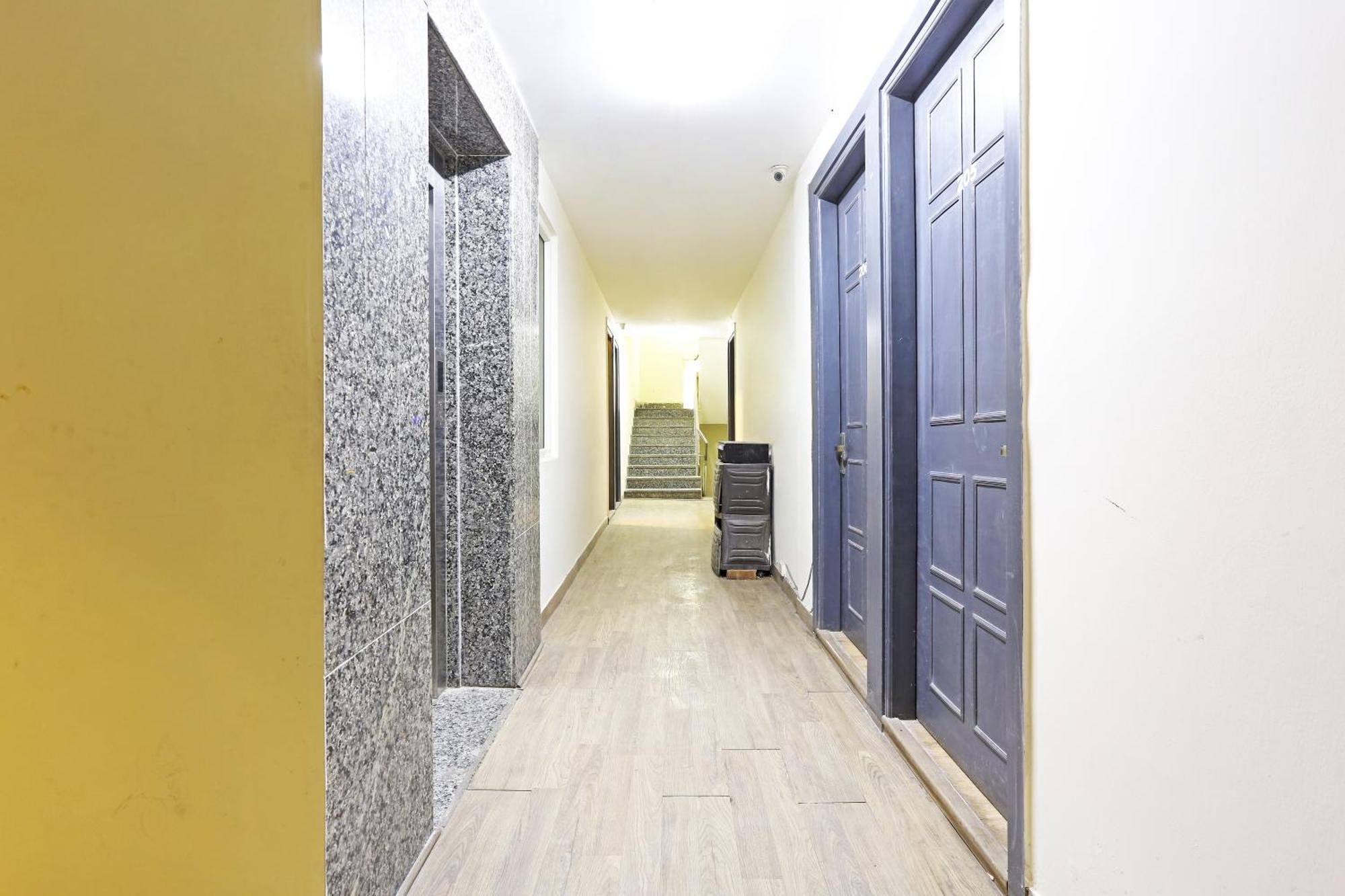 Hotel Twamev Residency Uttam Nagar Couple Friendly Delhi  Exterior photo